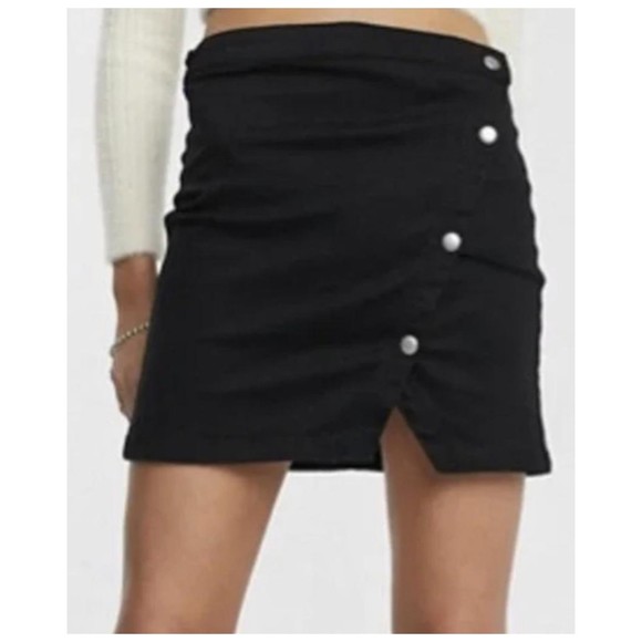 WE THE FREE Bohemian Snap Front Black Mini Skirt - Picture 1 of 5